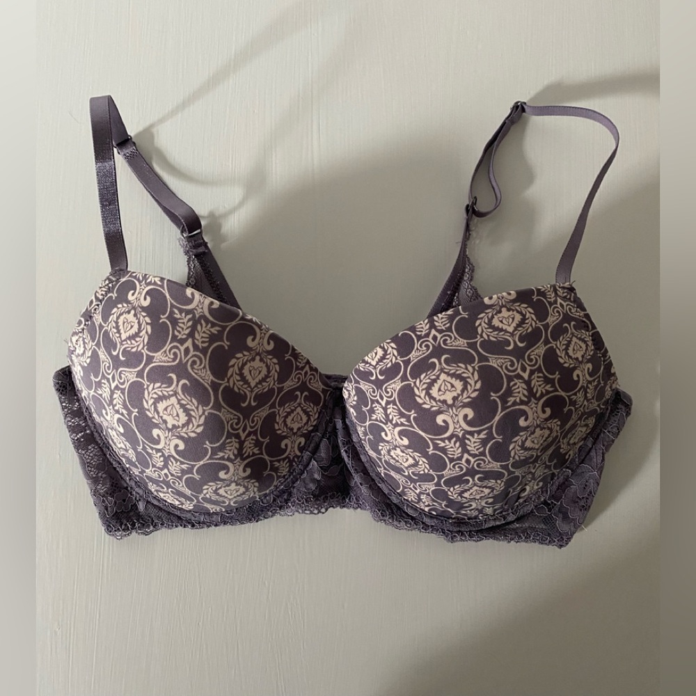 NWOT Jessica Simpson purple and pink padded bra